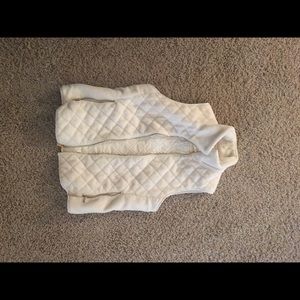 Abercrombie fleece quilted vest.